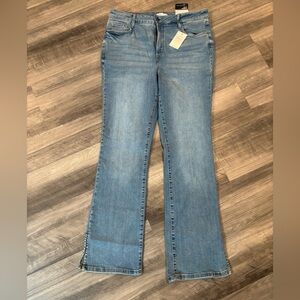 NWT Nine West High Rise Slim Hip and Thigh Bootcut Leg Opening Jeans - Size 16